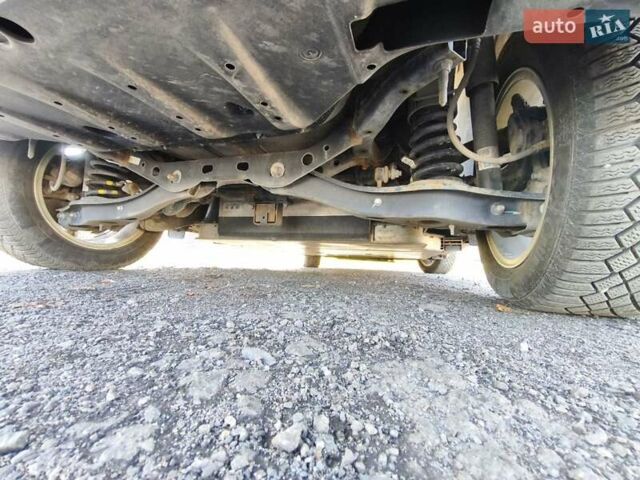 Сірий Кіа Niro, об'ємом двигуна 0 л та пробігом 154 тис. км за 18000 $, фото 68 на Automoto.ua