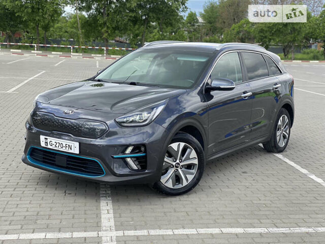 Сірий Кіа Niro, об'ємом двигуна 0 л та пробігом 170 тис. км за 18200 $, фото 3 на Automoto.ua