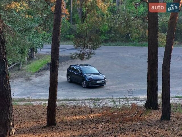 Серый Киа Niro, объемом двигателя 0 л и пробегом 118 тыс. км за 18944 $, фото 10 на Automoto.ua