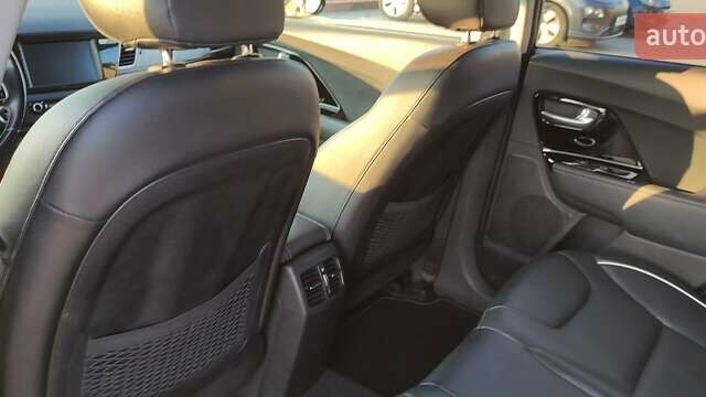 Серый Киа Niro, объемом двигателя 0 л и пробегом 128 тыс. км за 17900 $, фото 7 на Automoto.ua
