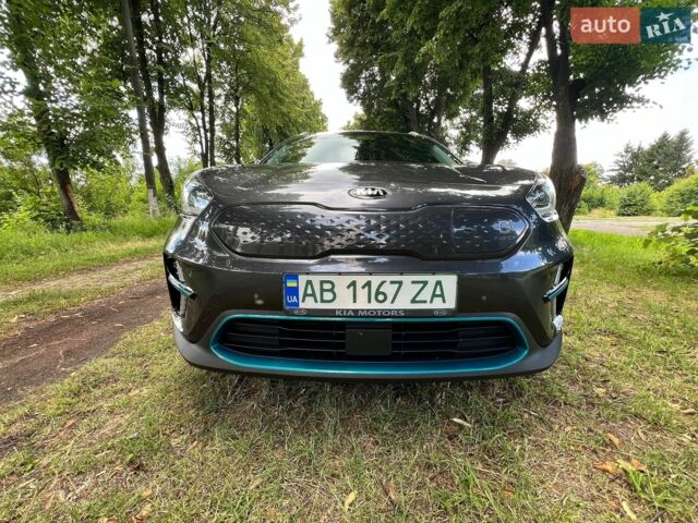 Серый Киа Niro, объемом двигателя 0 л и пробегом 165 тыс. км за 19000 $, фото 1 на Automoto.ua
