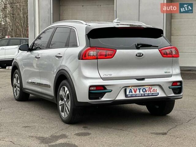 Киа Niro 2019 в Кривом Роге на Automoto.ua Серый Киа Niro, объемом двигателя 0 л и пробегом 27 тыс. км за 24000 $, фото 4 на Automoto.ua