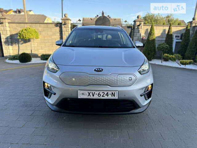 Сірий Кіа Niro, об'ємом двигуна 0 л та пробігом 136 тис. км за 18499 $, фото 7 на Automoto.ua