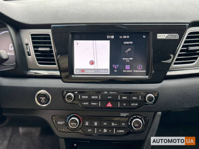 Серый Киа Niro, объемом двигателя 64 л и пробегом 115 тыс. км за 19900 $, фото 13 на Automoto.ua