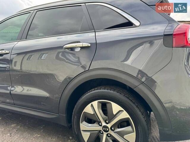 Киа Niro 2019 в Дрогобыче на Automoto.ua Серый Киа Niro, объемом двигателя 0 л и пробегом 139 тыс. км за 17777 $, фото 9 на Automoto.ua