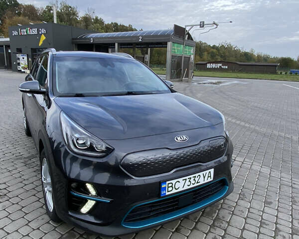 Сірий Кіа Niro, об'ємом двигуна 0 л та пробігом 102 тис. км за 22700 $, фото 8 на Automoto.ua