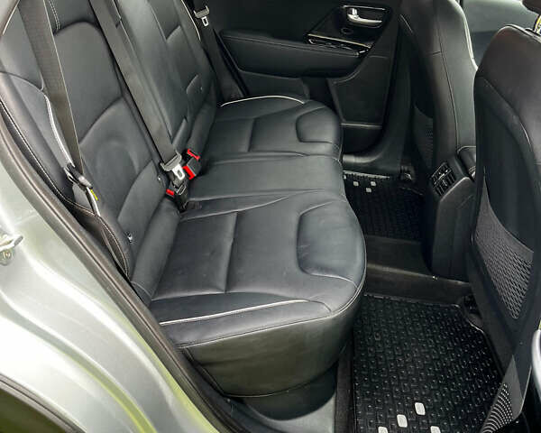 Серый Киа Niro, объемом двигателя 0 л и пробегом 127 тыс. км за 18000 $, фото 17 на Automoto.ua