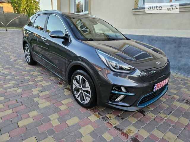 Сірий Кіа Niro, об'ємом двигуна 0 л та пробігом 128 тис. км за 18500 $, фото 12 на Automoto.ua