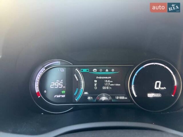 Сірий Кіа Niro, об'ємом двигуна 0 л та пробігом 121 тис. км за 17600 $, фото 5 на Automoto.ua