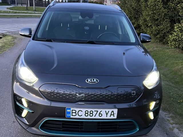 Серый Киа Niro, объемом двигателя 0 л и пробегом 66 тыс. км за 21700 $, фото 1 на Automoto.ua