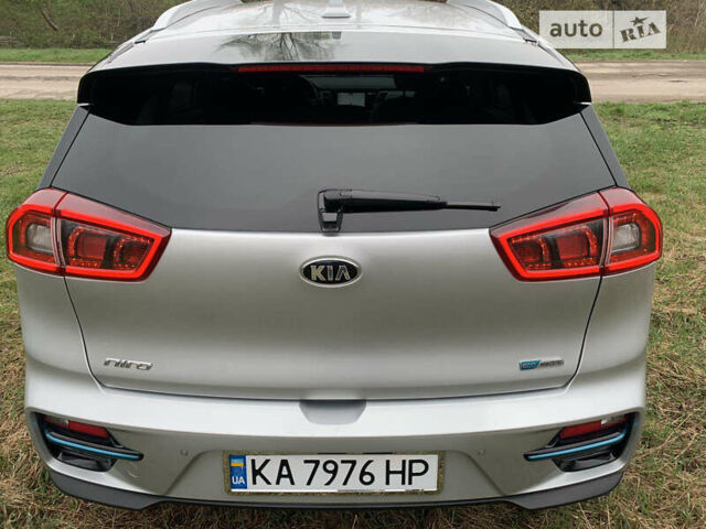 Сірий Кіа Niro, об'ємом двигуна 0 л та пробігом 64 тис. км за 21200 $, фото 34 на Automoto.ua