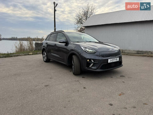 Сірий Кіа Niro, об'ємом двигуна 0 л та пробігом 101 тис. км за 16800 $, фото 1 на Automoto.ua