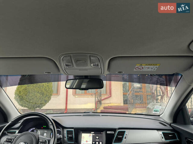 Серый Киа Niro, объемом двигателя 0 л и пробегом 148 тыс. км за 16950 $, фото 50 на Automoto.ua