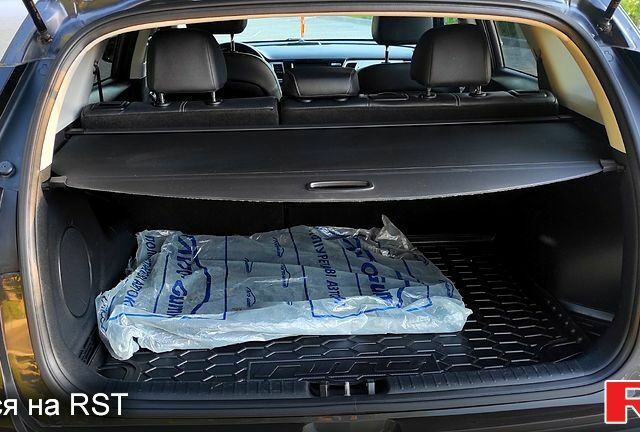 Кіа Niro 2019 у Кам'янське (Дніпродзержинськ) на Automoto.ua Сірий Кіа Niro, об'ємом двигуна 0.15 л та пробігом 116 тис. км за 18000 $, фото 8 на Automoto.ua