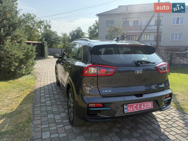 Серый Киа Niro, объемом двигателя 0 л и пробегом 158 тыс. км за 17800 $, фото 15 на Automoto.ua