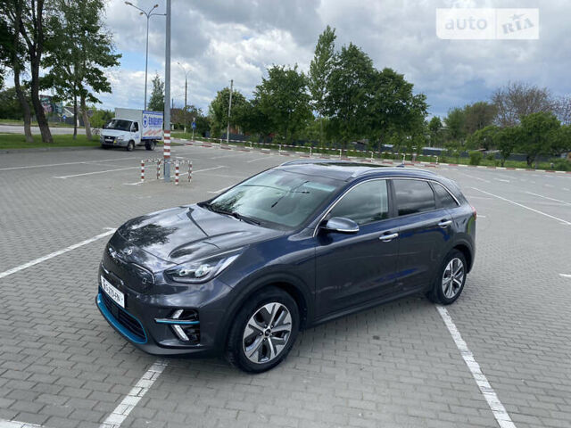 Сірий Кіа Niro, об'ємом двигуна 0 л та пробігом 170 тис. км за 18200 $, фото 48 на Automoto.ua