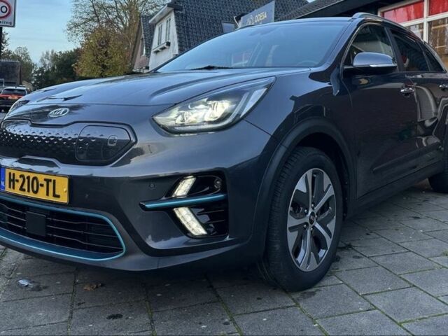 Киа Niro 2019 в Киеве на Automoto.ua Серый Киа Niro, объемом двигателя 0 л и пробегом 102 тыс. км за 16128 $, фото 1 на Automoto.ua