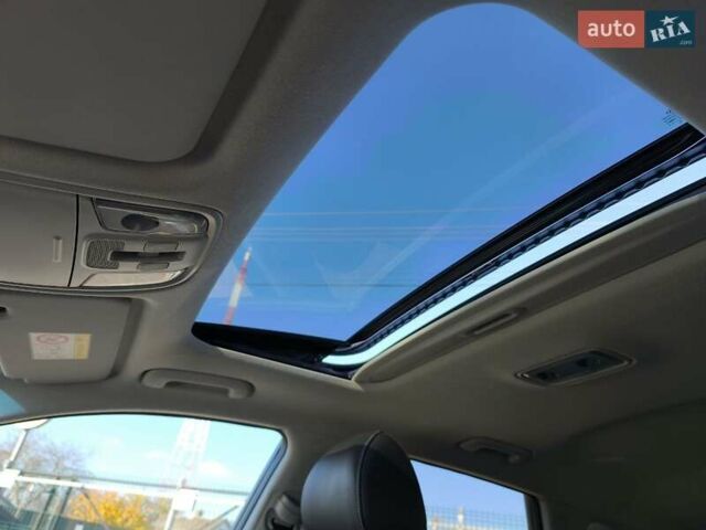 Сірий Кіа Niro, об'ємом двигуна 0 л та пробігом 154 тис. км за 18000 $, фото 33 на Automoto.ua