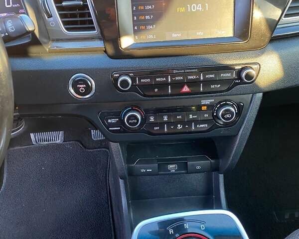 Киа Niro 2019 в Виннице на Automoto.ua Серый Киа Niro, объемом двигателя 0 л и пробегом 110 тыс. км за 17300 $, фото 20 на Automoto.ua