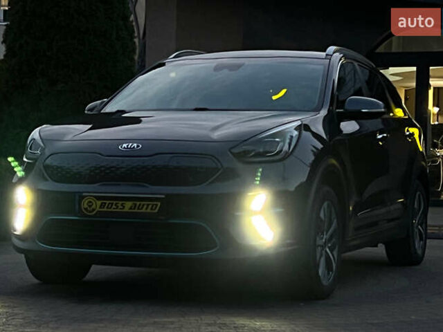 Сірий Кіа Niro, об'ємом двигуна 0 л та пробігом 79 тис. км за 20300 $, фото 2 на Automoto.ua