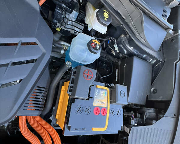 Сірий Кіа Niro, об'ємом двигуна 0 л та пробігом 92 тис. км за 18800 $, фото 18 на Automoto.ua