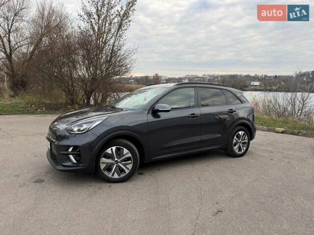 Сірий Кіа Niro, об'ємом двигуна 0 л та пробігом 101 тис. км за 16800 $, фото 2 на Automoto.ua