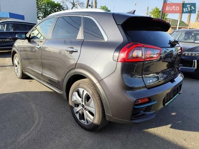 Серый Киа Niro, объемом двигателя 0 л и пробегом 129 тыс. км за 18555 $, фото 11 на Automoto.ua