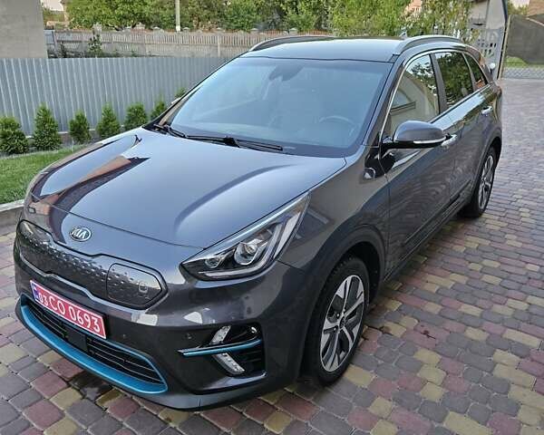 Сірий Кіа Niro, об'ємом двигуна 0 л та пробігом 128 тис. км за 18500 $, фото 3 на Automoto.ua