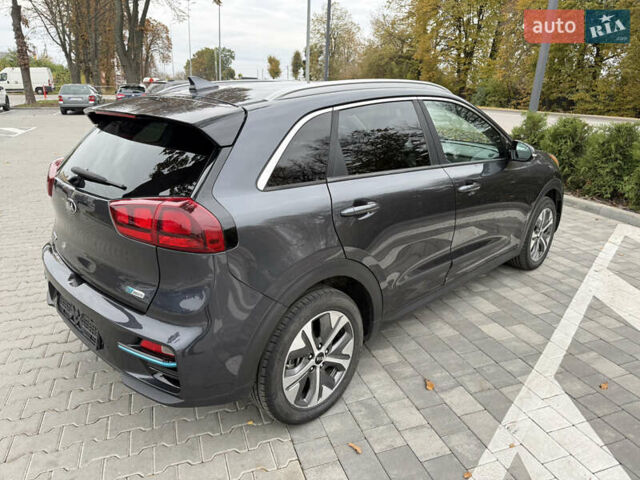 Сірий Кіа Niro, об'ємом двигуна 0 л та пробігом 66 тис. км за 16900 $, фото 3 на Automoto.ua
