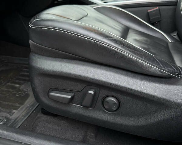 Сірий Кіа Niro, об'ємом двигуна 0 л та пробігом 101 тис. км за 16800 $, фото 28 на Automoto.ua