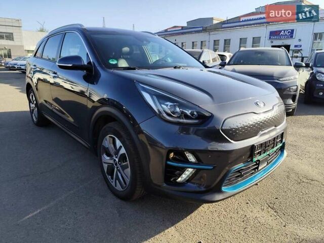 Серый Киа Niro, объемом двигателя 0 л и пробегом 129 тыс. км за 18555 $, фото 3 на Automoto.ua