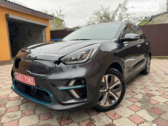 Сірий Кіа Niro, об'ємом двигуна 0 л та пробігом 53 тис. км за 16999 $, фото 1 на Automoto.ua