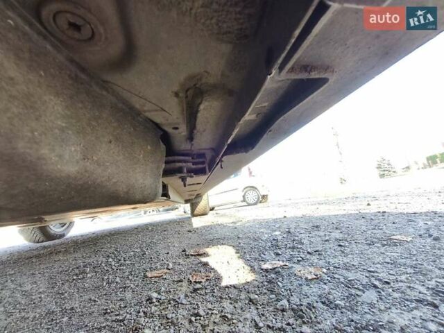 Сірий Кіа Niro, об'ємом двигуна 0 л та пробігом 154 тис. км за 18000 $, фото 71 на Automoto.ua