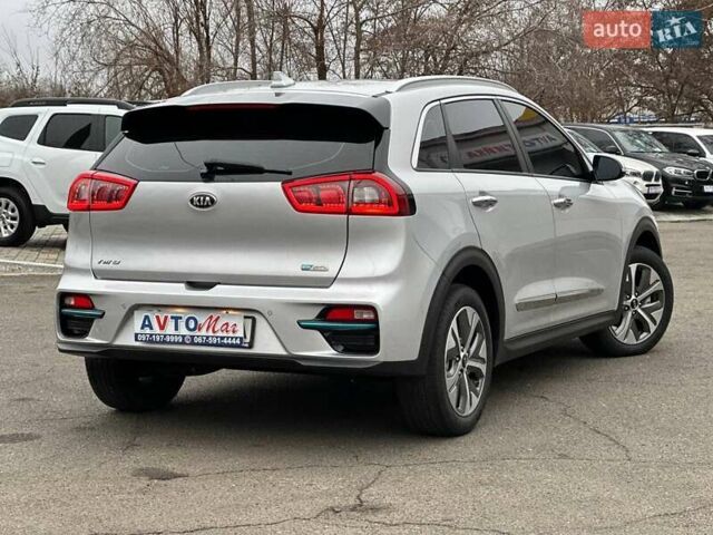 Киа Niro 2019 в Кривом Роге на Automoto.ua Серый Киа Niro, объемом двигателя 0 л и пробегом 27 тыс. км за 24000 $, фото 7 на Automoto.ua