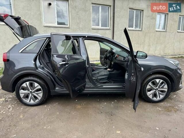 Киа Niro 2019 в Дрогобыче на Automoto.ua Серый Киа Niro, объемом двигателя 0 л и пробегом 139 тыс. км за 17777 $, фото 22 на Automoto.ua