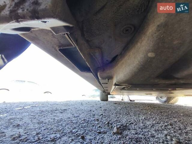 Сірий Кіа Niro, об'ємом двигуна 0 л та пробігом 154 тис. км за 18000 $, фото 70 на Automoto.ua