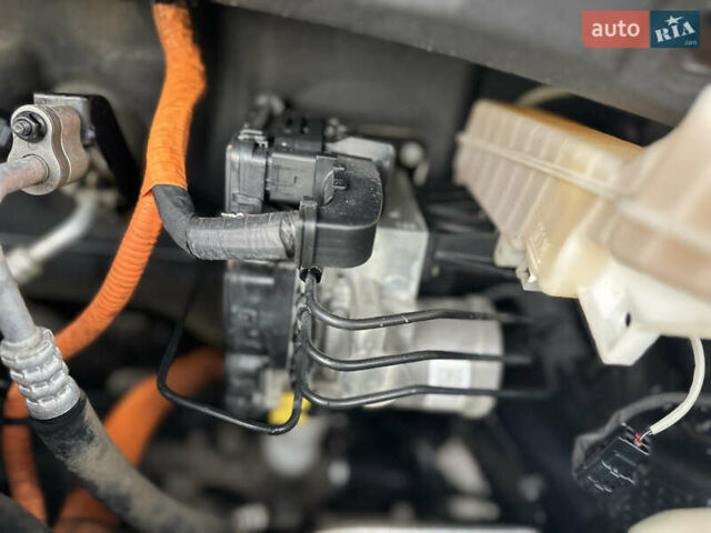 Серый Киа Niro, объемом двигателя 0 л и пробегом 157 тыс. км за 16999 $, фото 26 на Automoto.ua