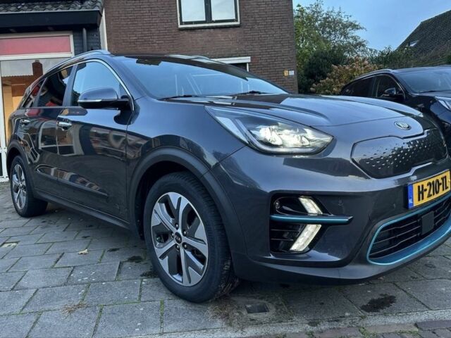Киа Niro 2019 в Киеве на Automoto.ua Серый Киа Niro, объемом двигателя 0 л и пробегом 102 тыс. км за 16128 $, фото 6 на Automoto.ua