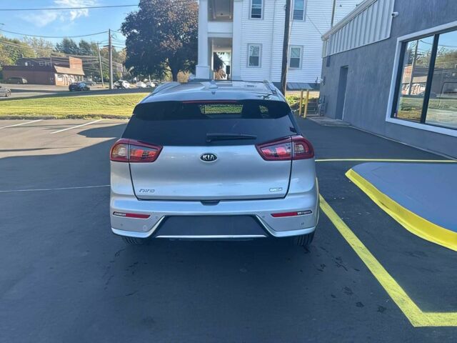 Серый Киа Niro, объемом двигателя 1.6 л и пробегом 49 тыс. км за 5500 $, фото 4 на Automoto.ua