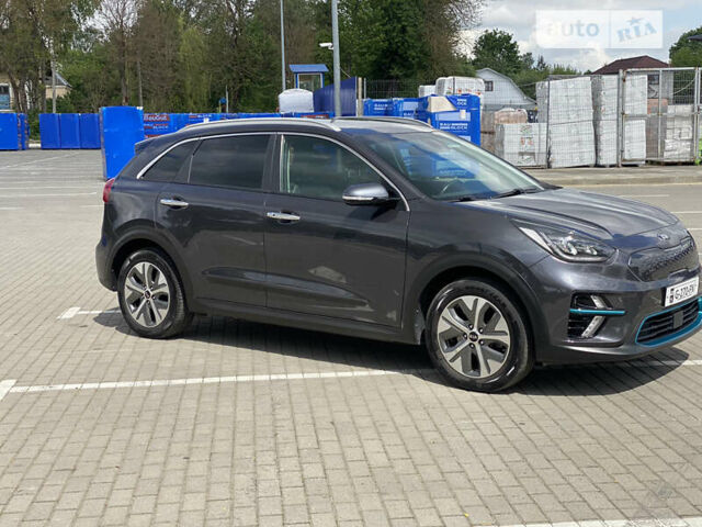 Сірий Кіа Niro, об'ємом двигуна 0 л та пробігом 170 тис. км за 18200 $, фото 22 на Automoto.ua