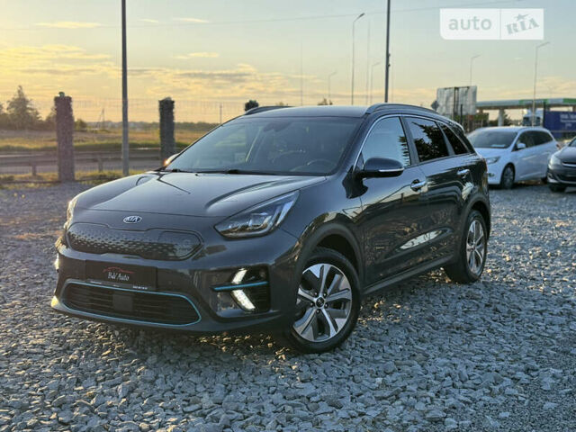 Сірий Кіа Niro, об'ємом двигуна 0 л та пробігом 159 тис. км за 17950 $, фото 1 на Automoto.ua