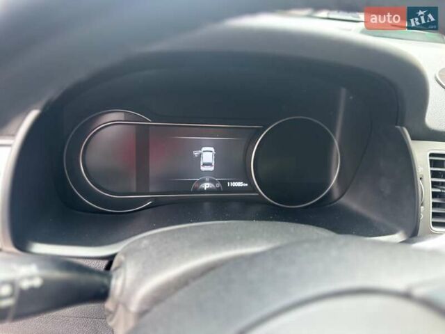 Сірий Кіа Niro, об'ємом двигуна 0 л та пробігом 110 тис. км за 16400 $, фото 13 на Automoto.ua