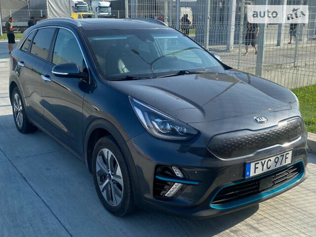 Сірий Кіа Niro, об'ємом двигуна 0 л та пробігом 102 тис. км за 22700 $, фото 40 на Automoto.ua