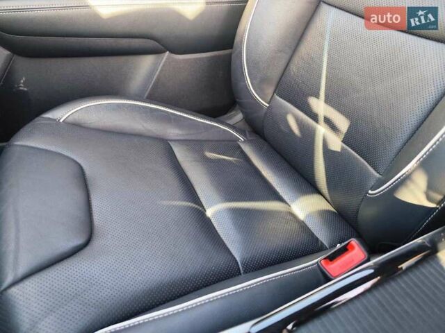 Серый Киа Niro, объемом двигателя 0 л и пробегом 129 тыс. км за 18555 $, фото 35 на Automoto.ua