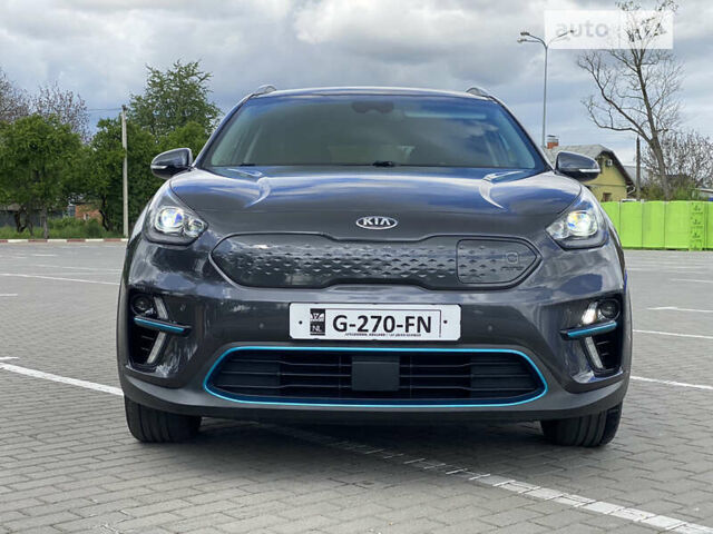 Серый Киа Niro, объемом двигателя 0 л и пробегом 170 тыс. км за 18200 $, фото 14 на Automoto.ua