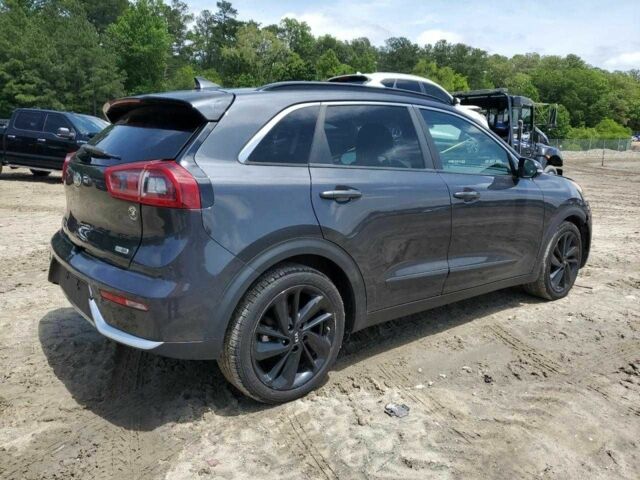 Серый Киа Niro, объемом двигателя 0 л и пробегом 61 тыс. км за 3500 $, фото 2 на Automoto.ua
