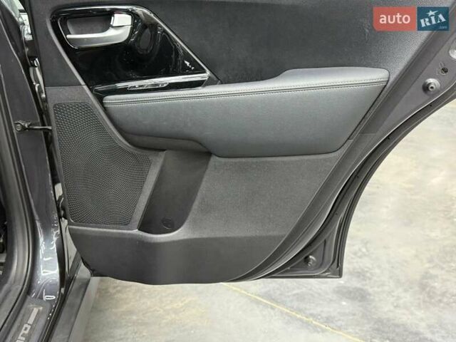 Сірий Кіа Niro, об'ємом двигуна 0 л та пробігом 93 тис. км за 18737 $, фото 23 на Automoto.ua
