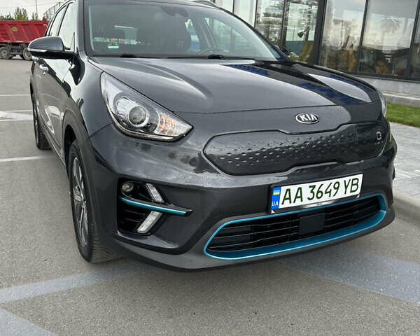 Сірий Кіа Niro, об'ємом двигуна 0 л та пробігом 105 тис. км за 21700 $, фото 9 на Automoto.ua