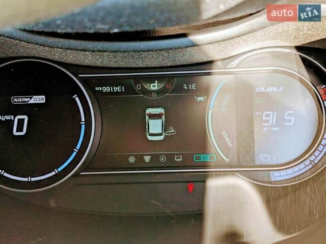 Серый Киа Niro, объемом двигателя 0 л и пробегом 142 тыс. км за 18800 $, фото 5 на Automoto.ua