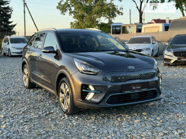 Сірий Кіа Niro, об'ємом двигуна 0 л та пробігом 159 тис. км за 17950 $, фото 13 на Automoto.ua